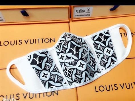 louis vuitton mascherina covid prezzo